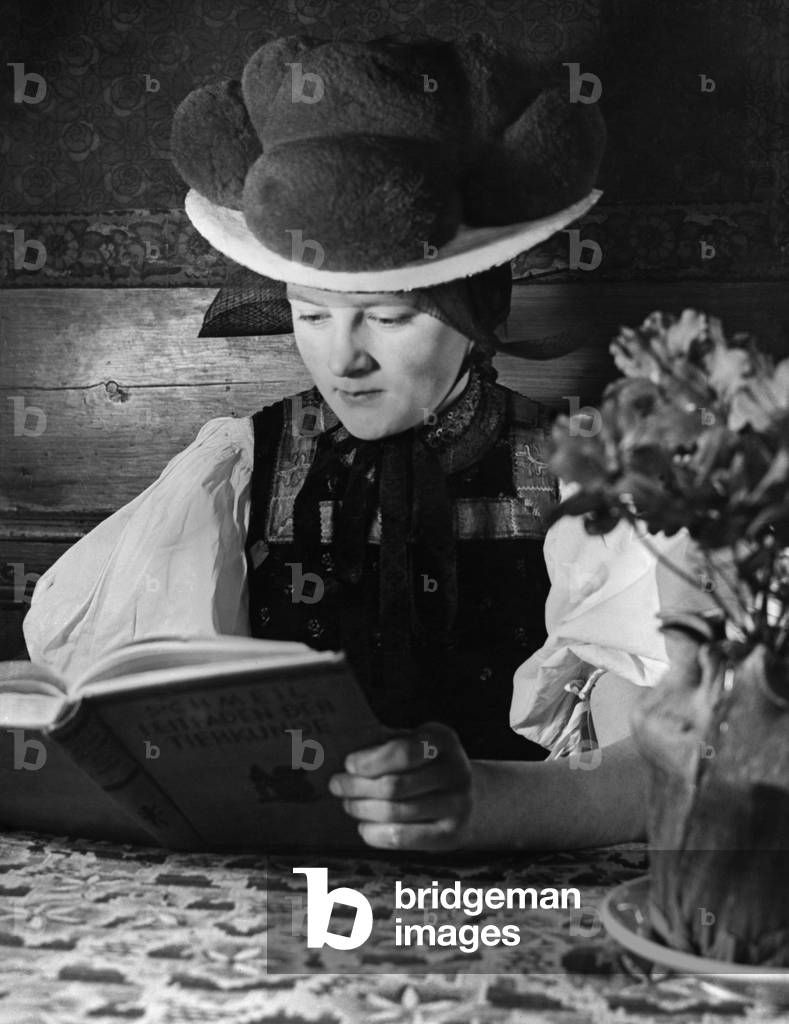 Young woman from the Black Forest in traditional costume, c.1930 (b/w photo)