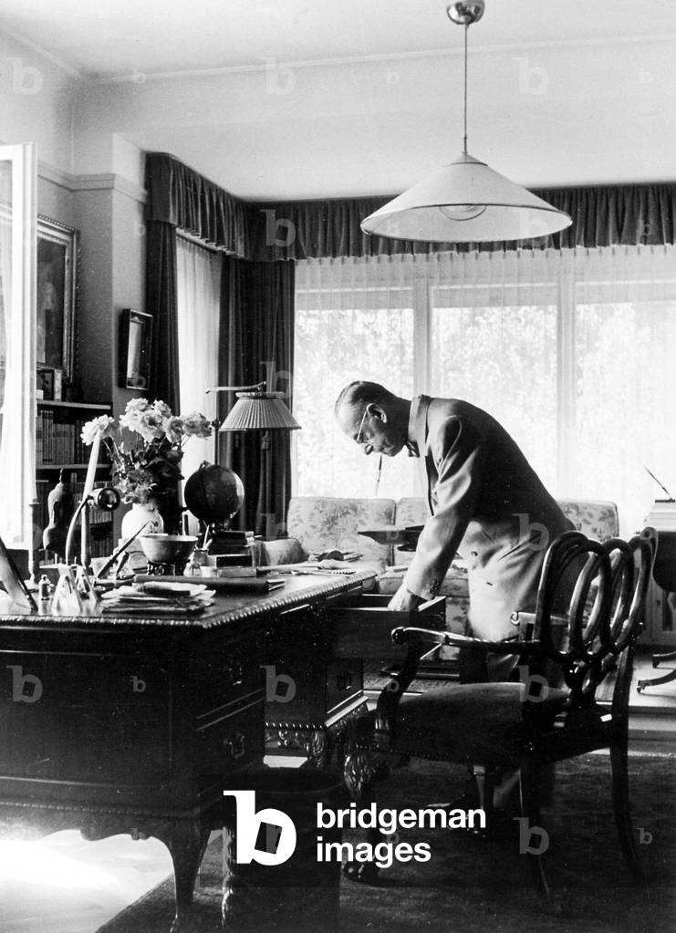 Thomas Mann, 1954 (b/w photo)