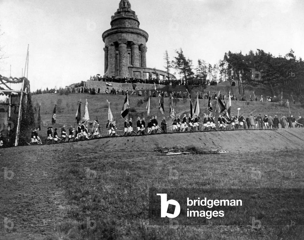Fraternity in Eisenach, 1902 (b/w photo)