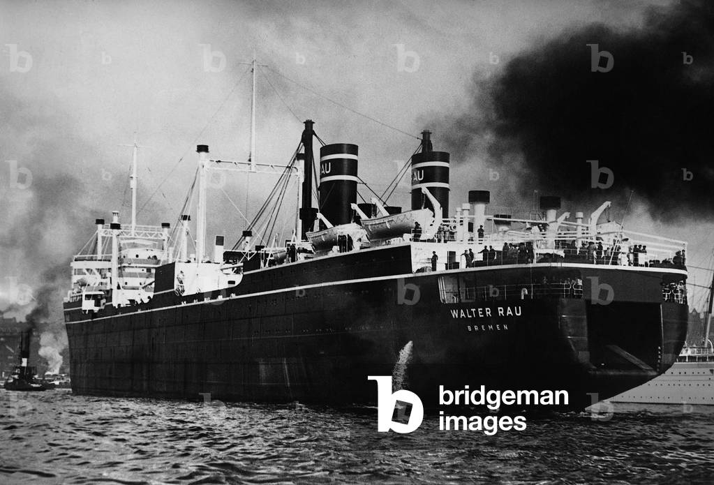 Mother ships for whalers 'Walter Rau', 1937 (b/w photo)