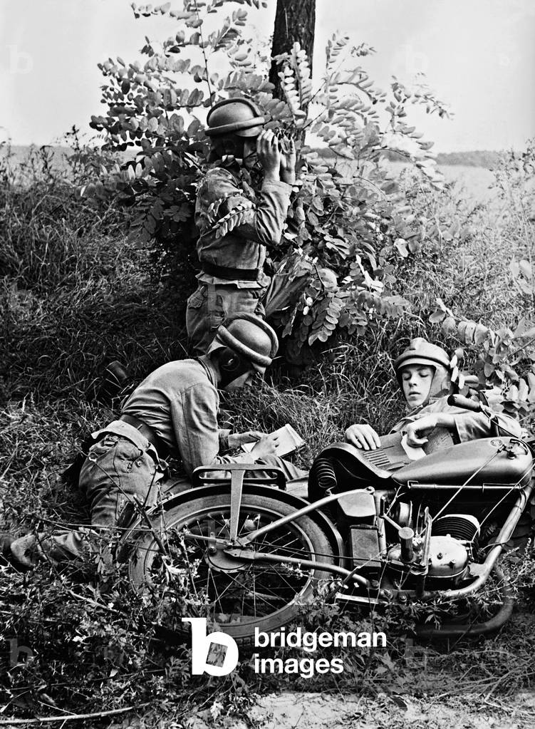 Pre-military education in the Hitler Youth, 1942 (b/w photo)