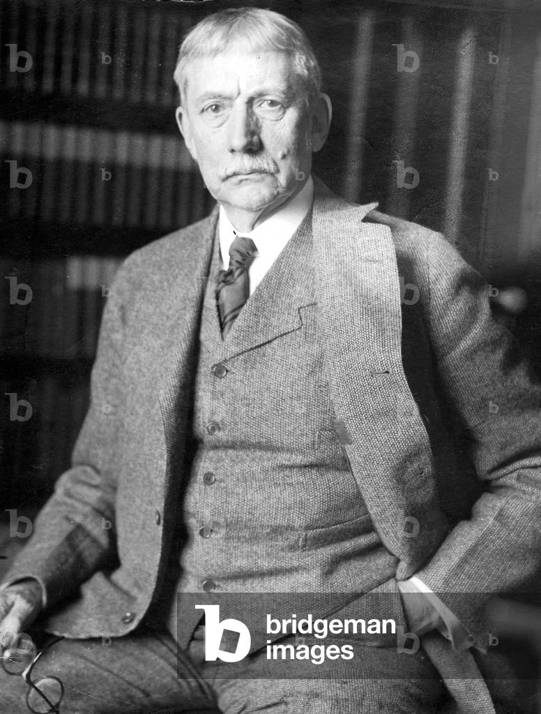 Elihu Root (b/w photo)