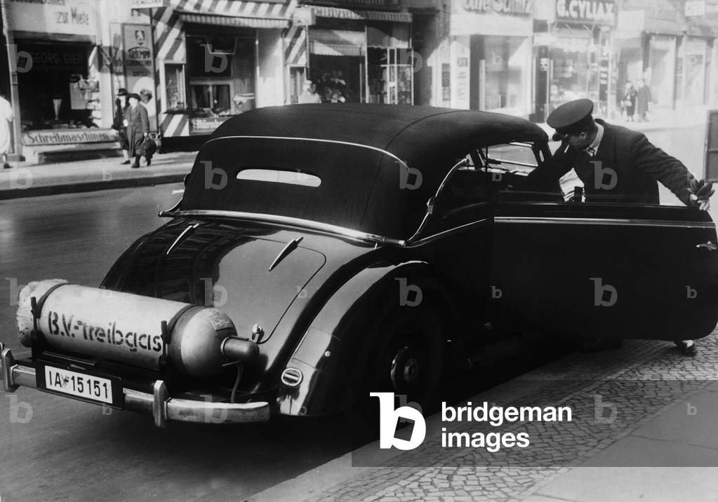 Gas-powered automobile, 1939 (b/w photo)