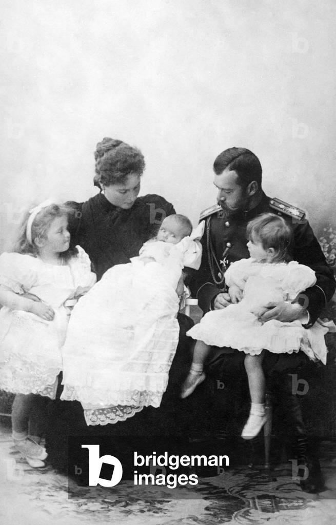 Family photo of the Romanovs, 1899