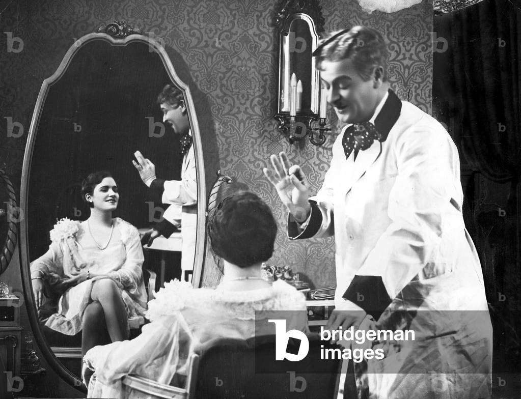 Hairdresser's (b/w photo)