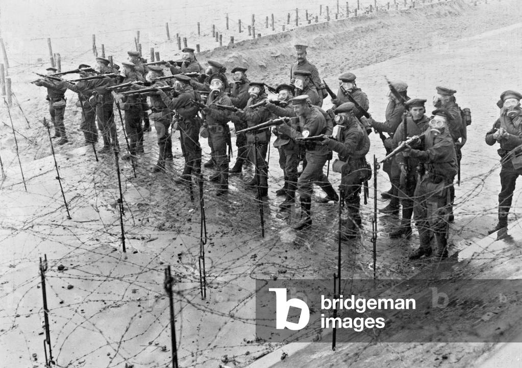 Marine soldiers with gas masks, 1915 (b/w photo)