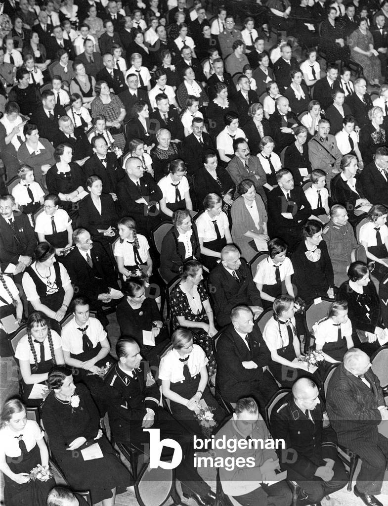 First edition of the book of honor for large families, 1937 (b/w photo)