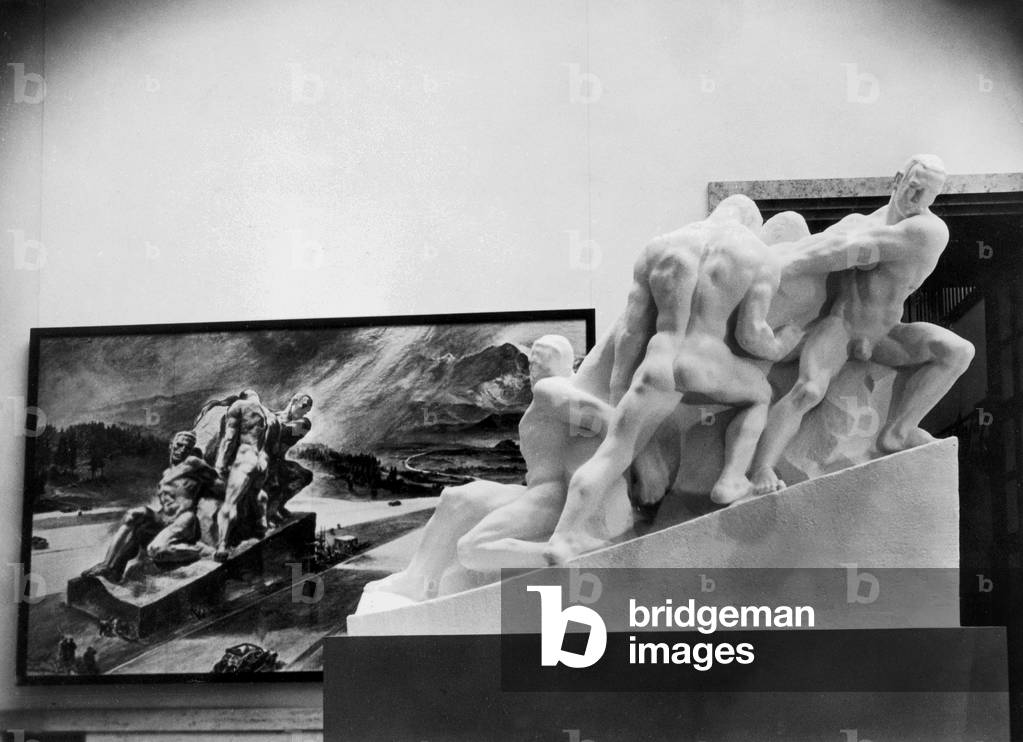 'Monument to the street' - 'The Reich highway workers' of Joseph Thorak, 1938 (b/w photo)