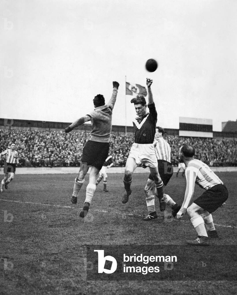 Blue-White Berlin versus Munich 1860, 1938 (b/w photo)