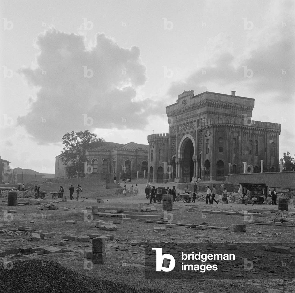 University in Istanbul, 1965 (b/w photo)