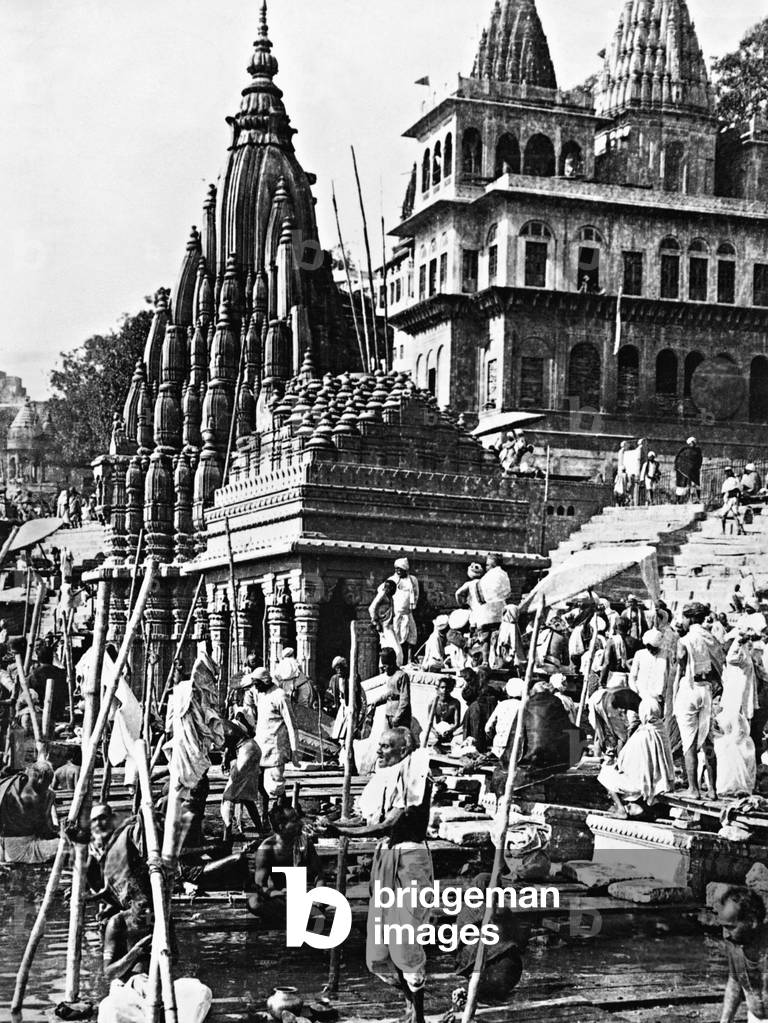 Pilgrims bathe in the Ganges, 1927 (b/w photo)