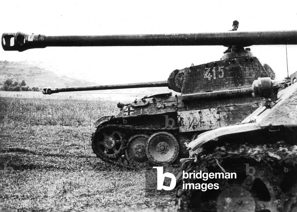 Panzer V Panther, 1944 (b/w photo)