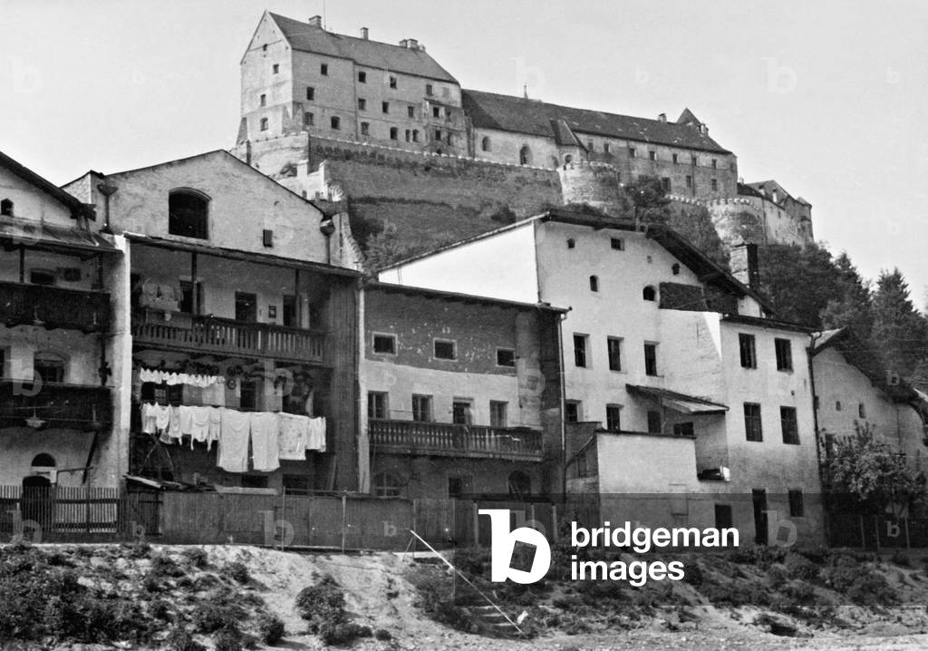 Castle in Burghausen an der Salzach, 1936 (b/w photo)