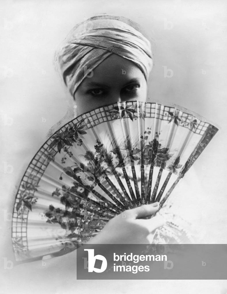 Woman with a fan, 1926 (b/w photo)