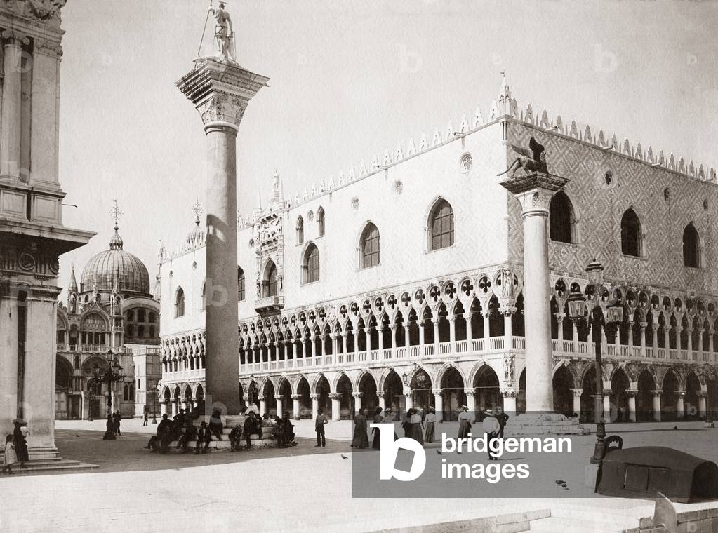 St. Mark's Square in Venice, 1907 (b/w photo)
