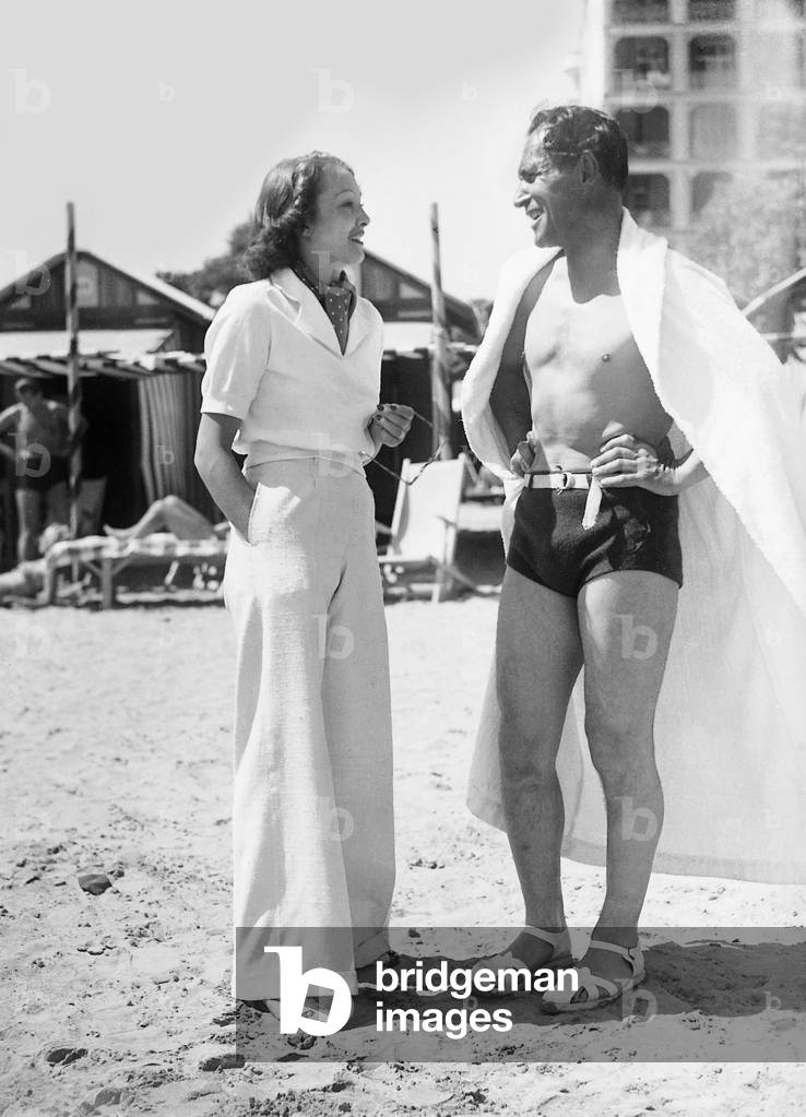 Laura Nuzzi and Luis Trenker, 1938 (b/w photo)