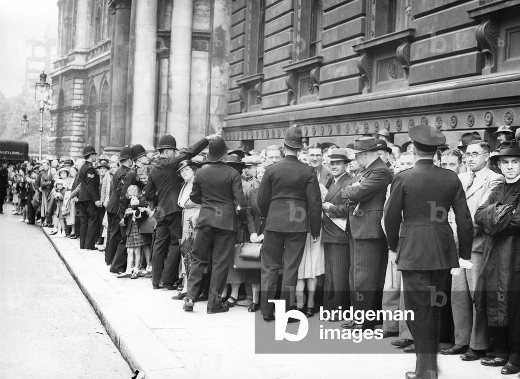 Crowd in Downing Street, 1939 (b/w photo)