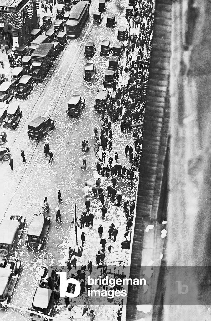 Flyers in the streets of New York, 1924 (b/w photo)