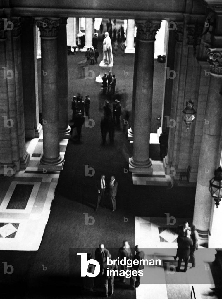 Foyer of the Reichstag, 1932 (b/w photo)
