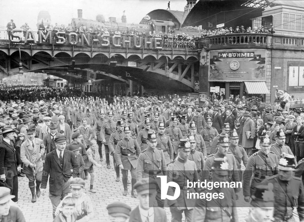 Arrival of the first policemen in Essen, 1925