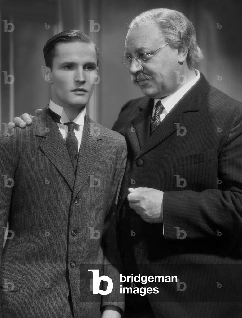 Hannes Stelzer and Emil Jannings in the movie 'Traumulus', 1936 (b/w photo)