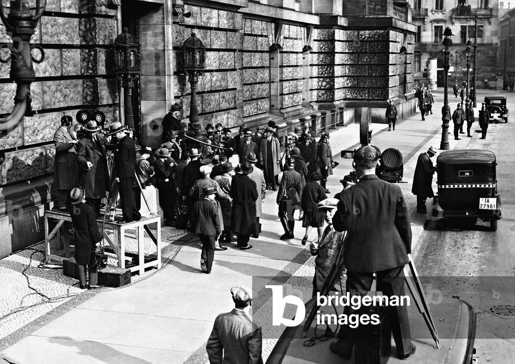 Photojournalists in front of the Reichstag, 1931 (b/w photo)