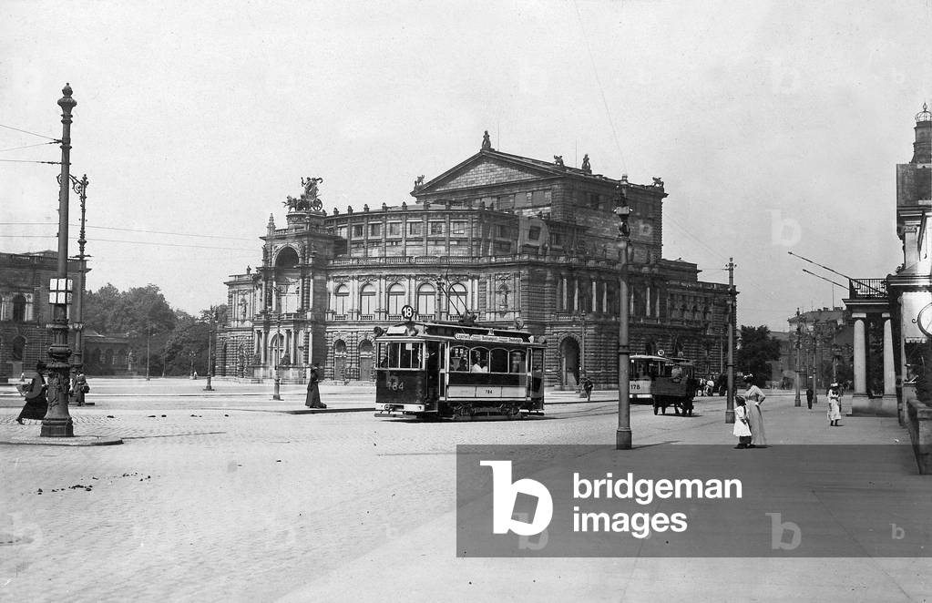 The Semperoper in Dresden, 1905 (b/w photo)