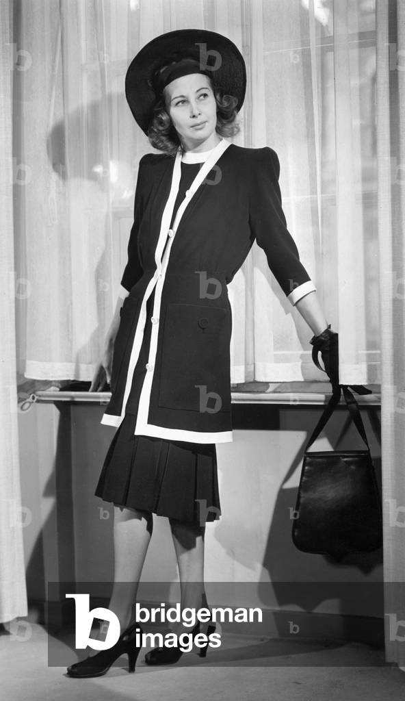 Model with an afternoon dress, 1941 (b/w photo)