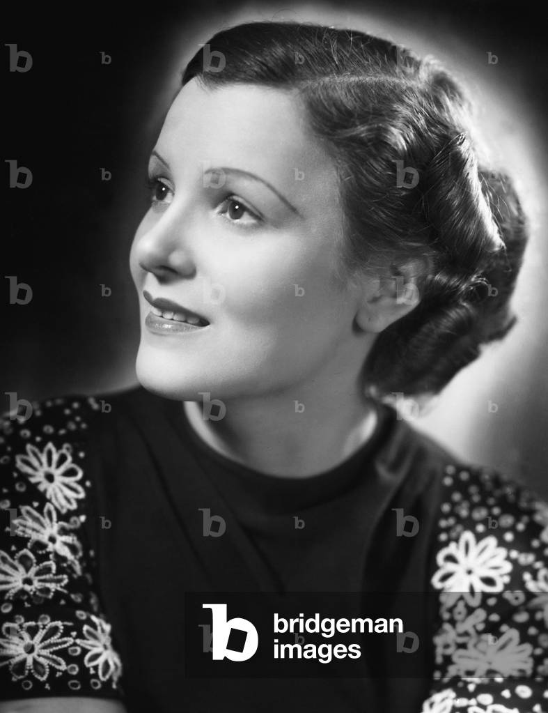 Maria Andergast in 'Husaren out', 1937 (b/w photo)