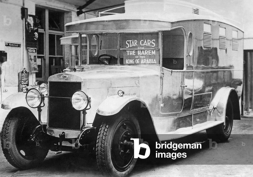 Car for the harem of Abd al-Aziz ibn Saud, 1925