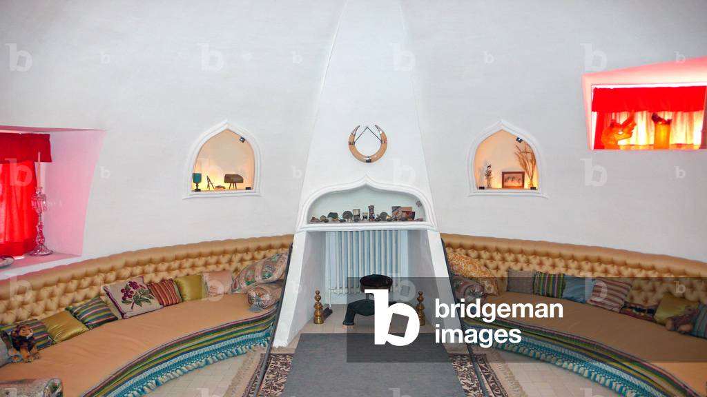Oval room, house of Salvador Dali, Port Lligat, Spain, 2007 (photo)