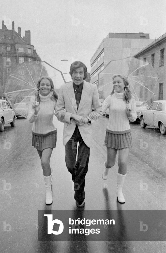 Ilja Richter and the Koenig twins, 1970 (b/w photo)