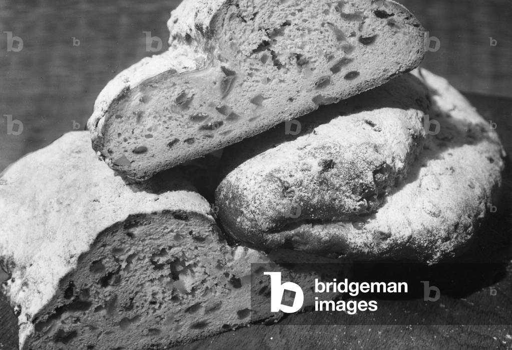 Christmas stollen, 1959 (b/w photo)