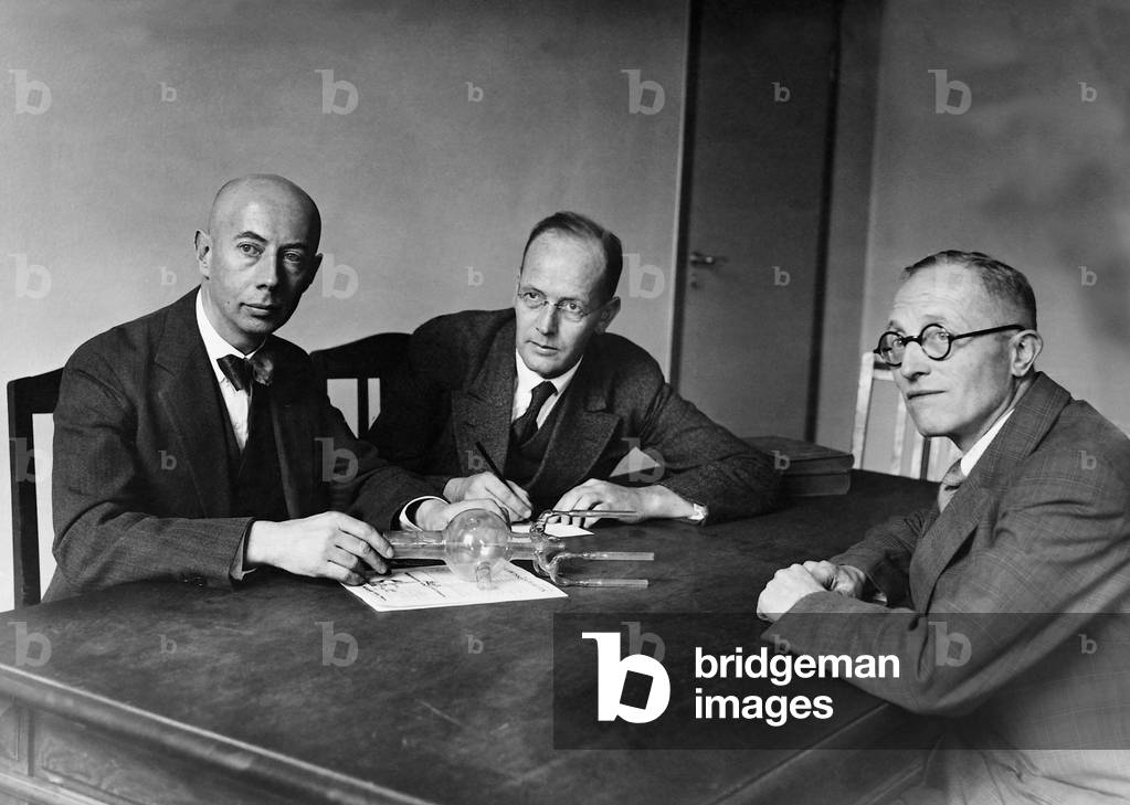 Gustav Hertz, Richard Becker and William Westphal at the Technical University in Berlin, 1931 (b/w photo)