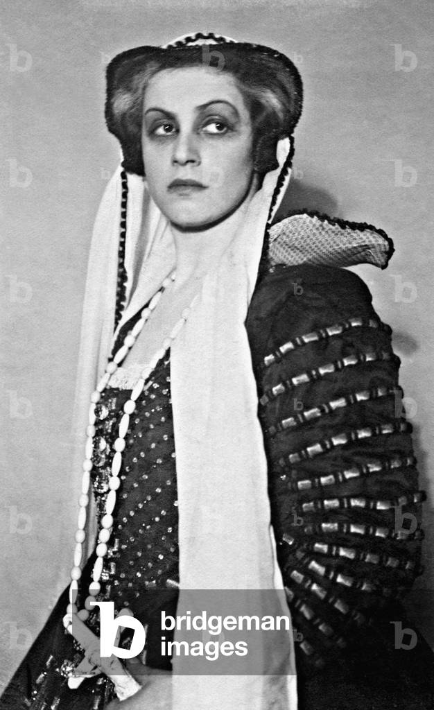 Maria Fein in 'Maria Stuart', 1916 (b/w photo)