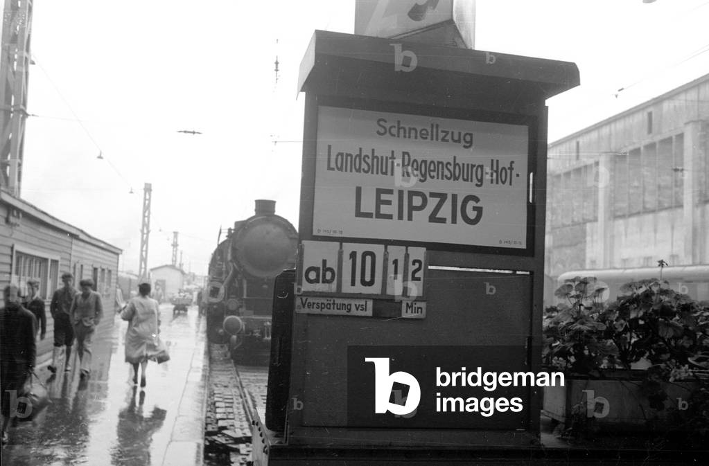 Platform at Landshut Hauptbahnhof, 1954 (b/w photo)
