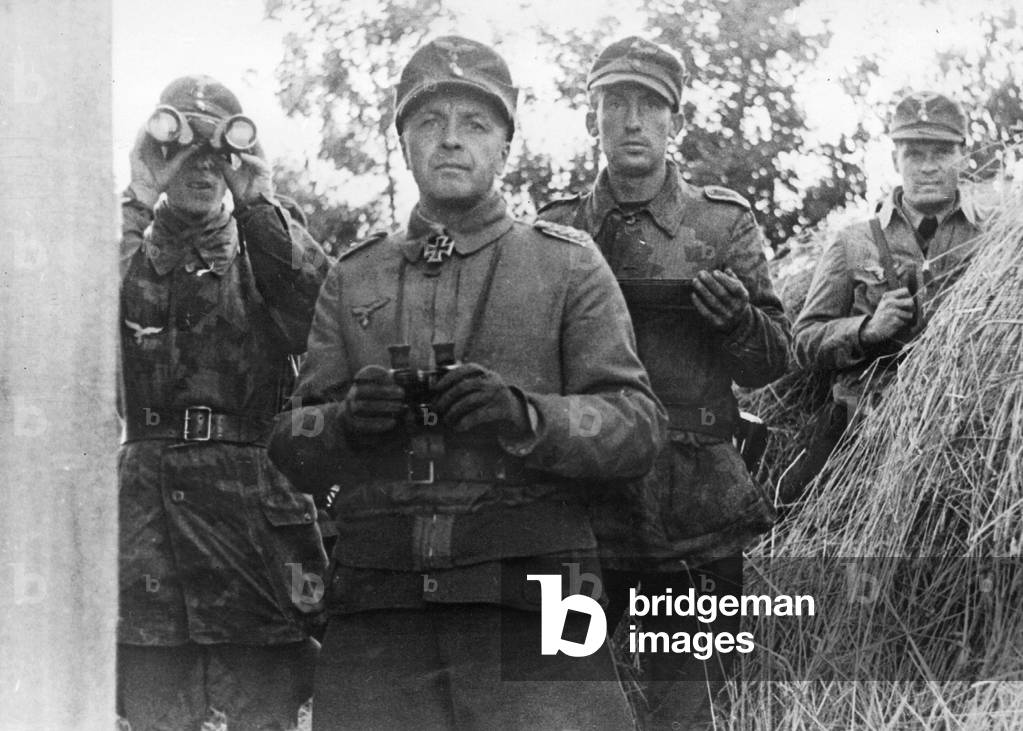 Lieutenant General Werner Anton, 1944 (b/w photo)