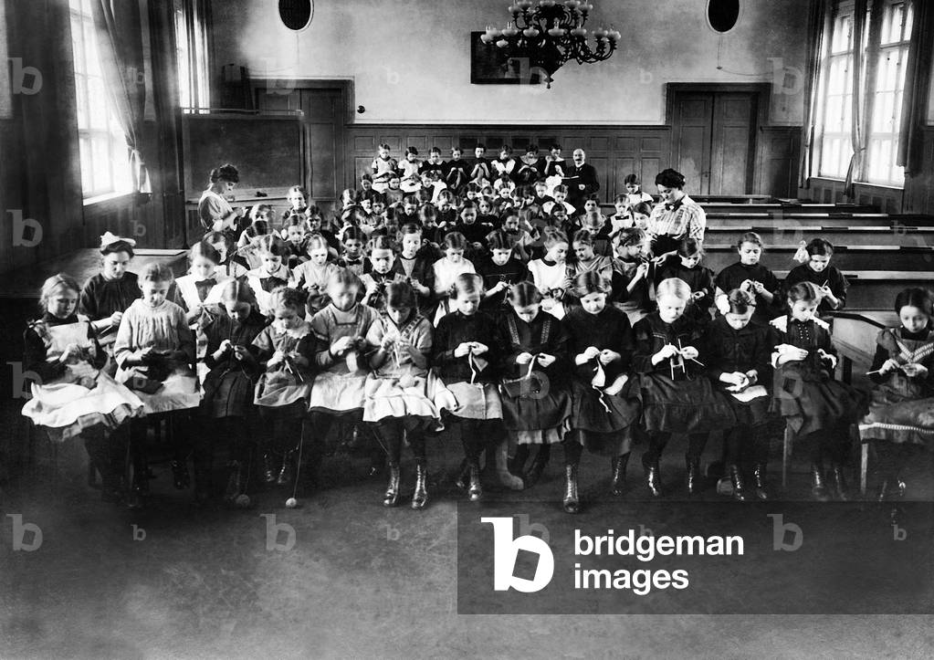 Girl students at the handiwork afternoon, 1918 (b/w photo)
