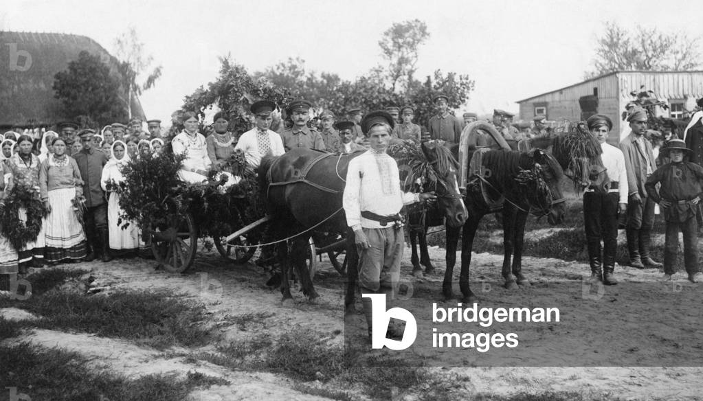 Harvest festival in Ukraine, 1918 (b/w photo)