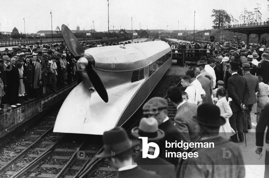 Schienceppelin (rail zeppelin) in Germany, 1931 (b/w photo)