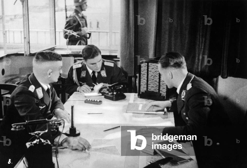 Garrison headquarters of an air base communicating on the radio, 1939