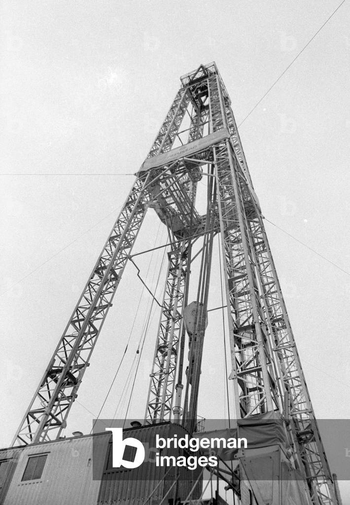 Natural gas drilling near Miesbach, 1974 (b/w photo)