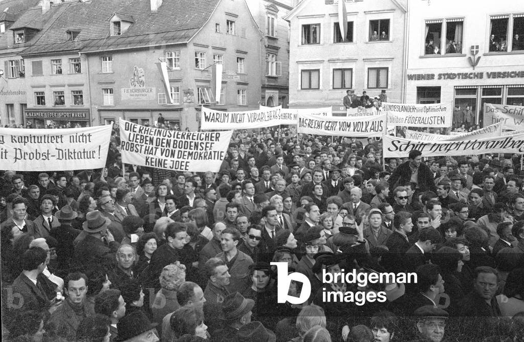 Demonstration for the ship name 