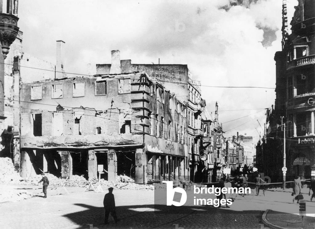Destroyed Koenigsberg, 1944 (b/w photo)