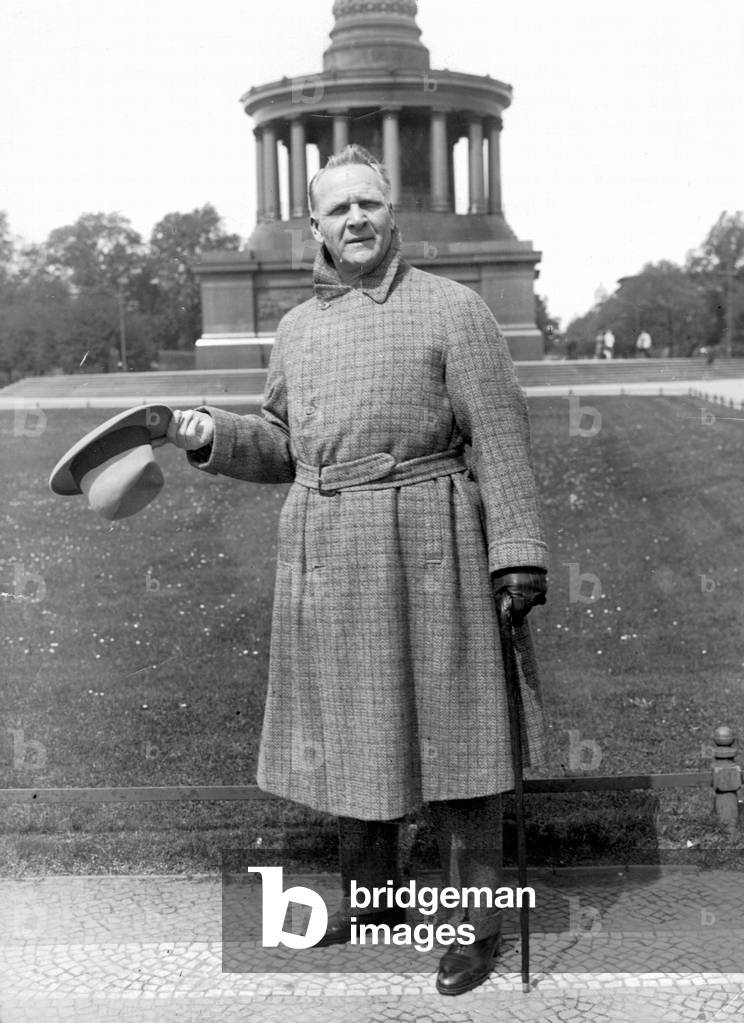 Fyodor Ivanovich Shalyapin, 1928 (b/w photo)