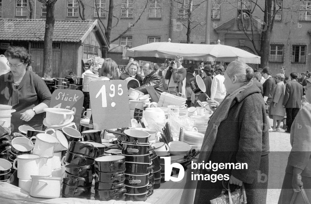 The Auer Dult in Munich, 1965 (b/w photo)