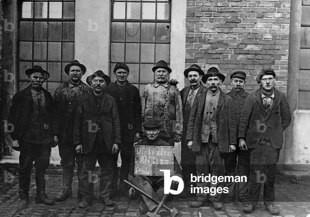 Miner during the worldwide crisis in Germany, 1931 (b/w photo)