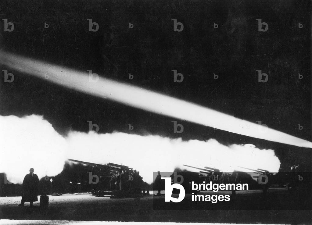 German anti-aircraft guns during a shooting practice, 1939 (b/w photo)