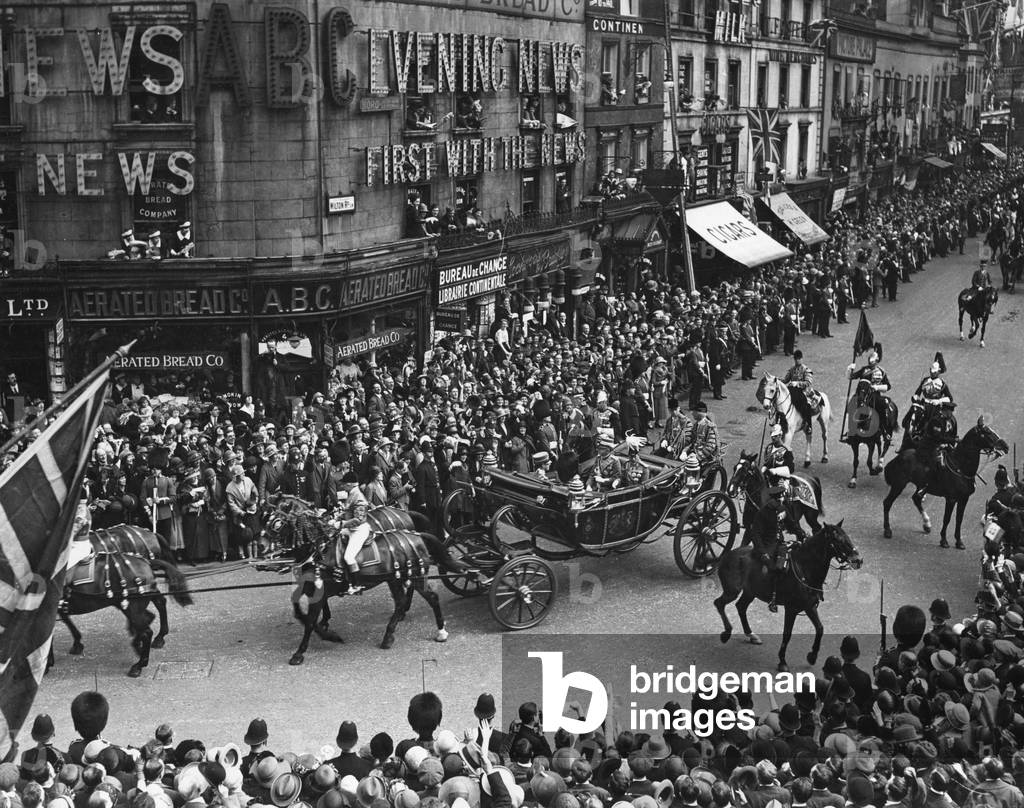 Visit of King Victor Emmanuel III to London, around 1910 (b/w photo)