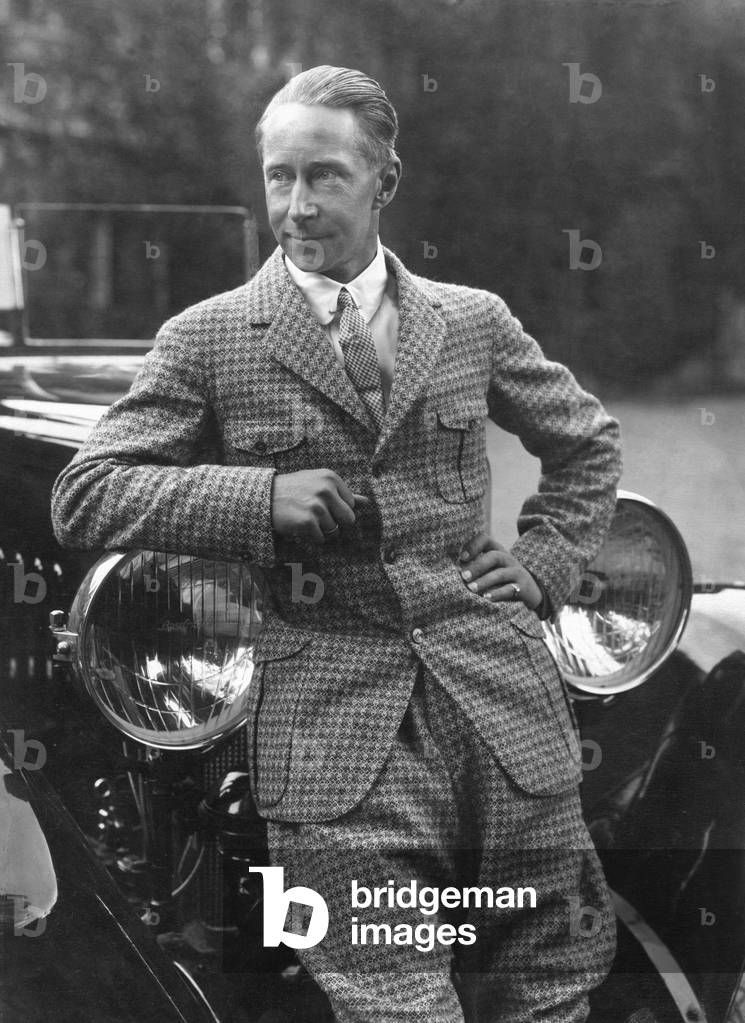 Wilhelm of Prussia in front of a convertible, 1925 (b/w photo)